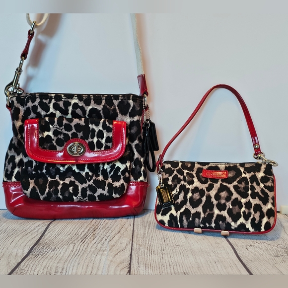 EUC Coach Park OCELOT Print Red Patent Crossbody Swingpack Purse & Wristlet - Picture 1 of 13